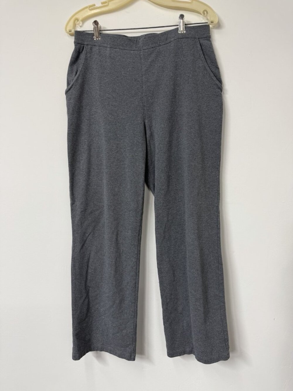 LL Bean Women’s Medium Petite Perfect Pants Cotton Knit Straight Leg Pockets